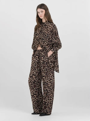 REPLAY HOSE LEOPRINT W8131A