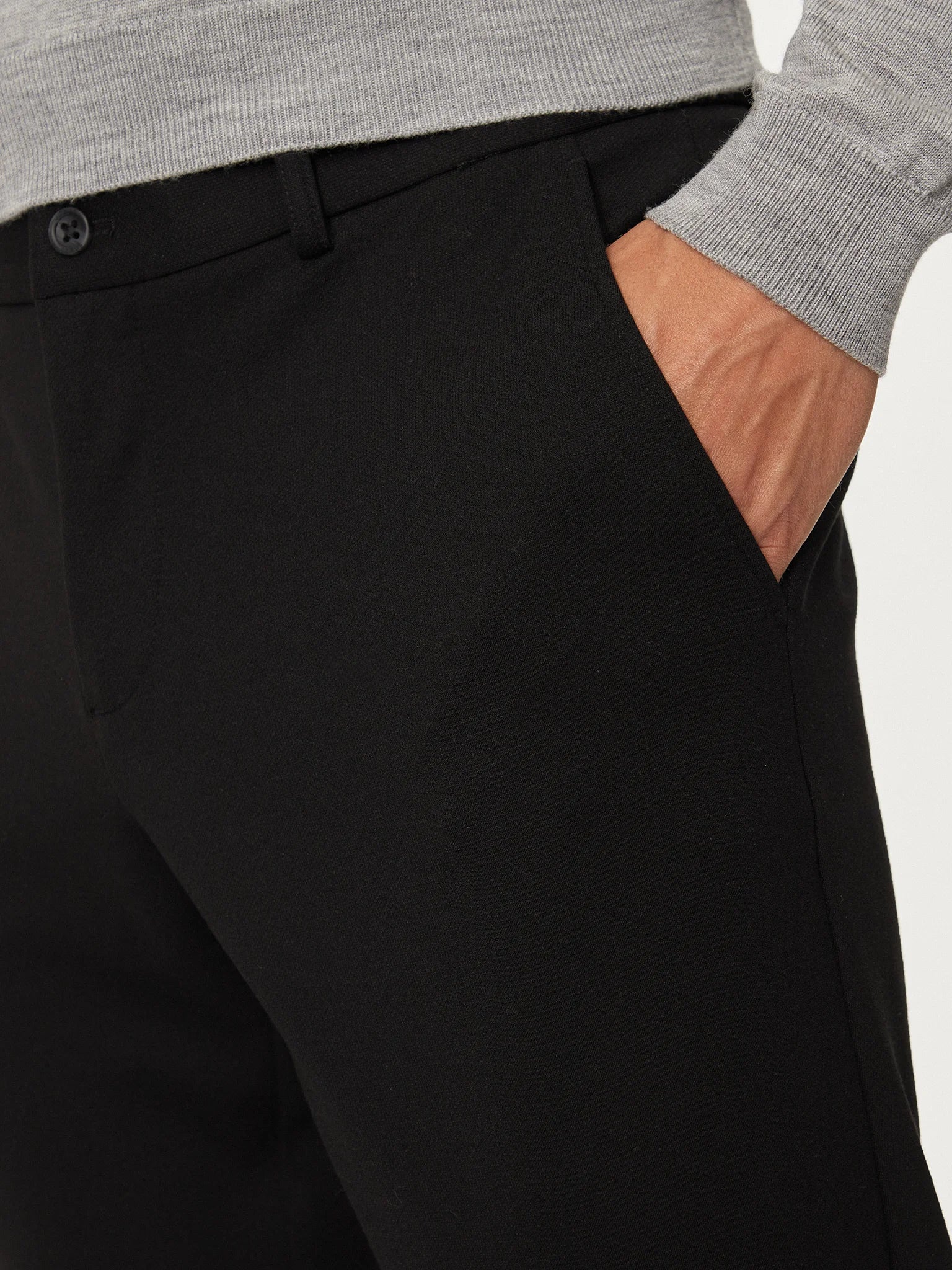 GUESS CHINO MYRON SCHWARZ M4BB01