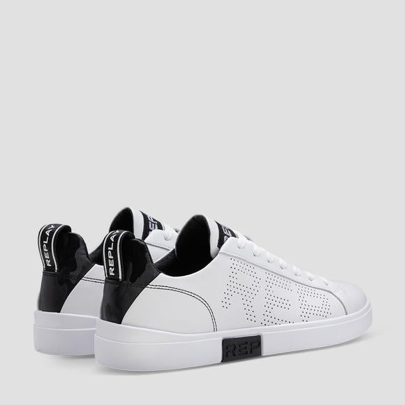 REPLAY SNEAKERS WEISS AUS LEDER GMZ3P