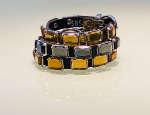 Schwarzes Leder-Armband mit goldenen Steinen